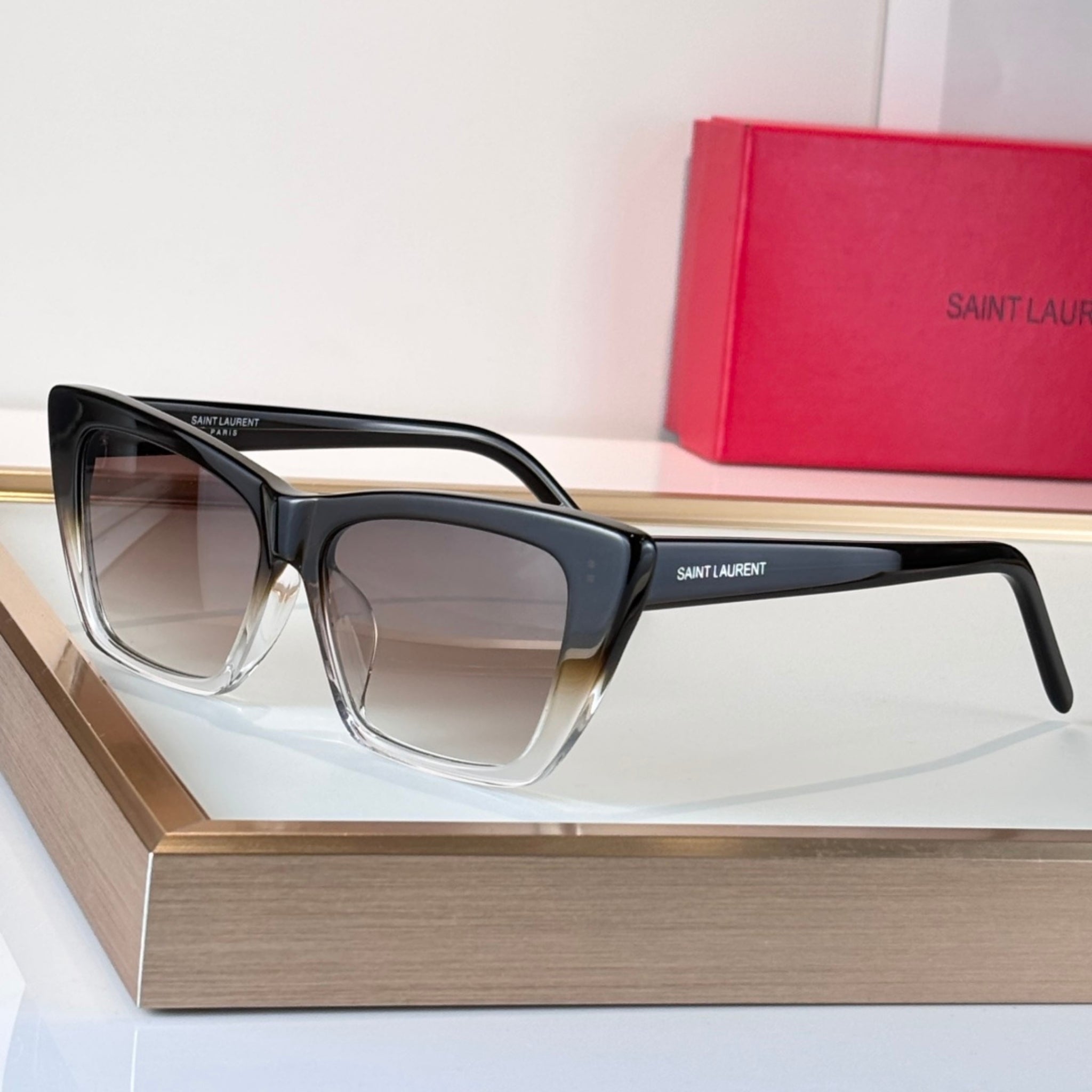 La Bella Vista Sunnies
