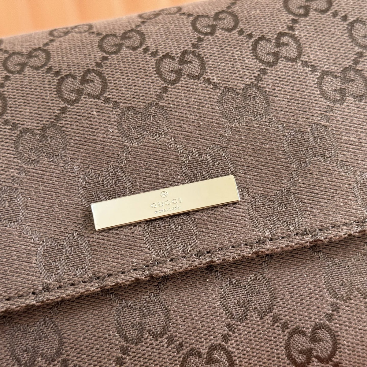Madison Medium Shoulder Bag