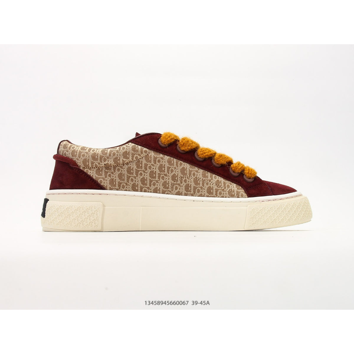B33 Spin Sneaker
