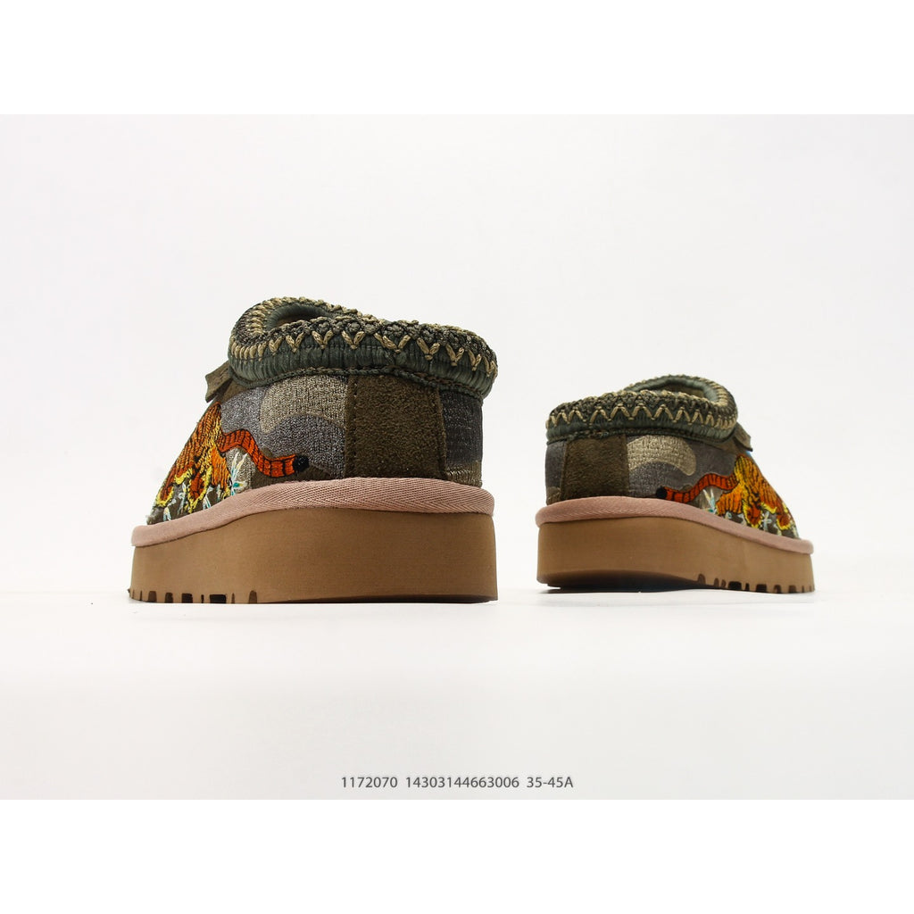 UGG