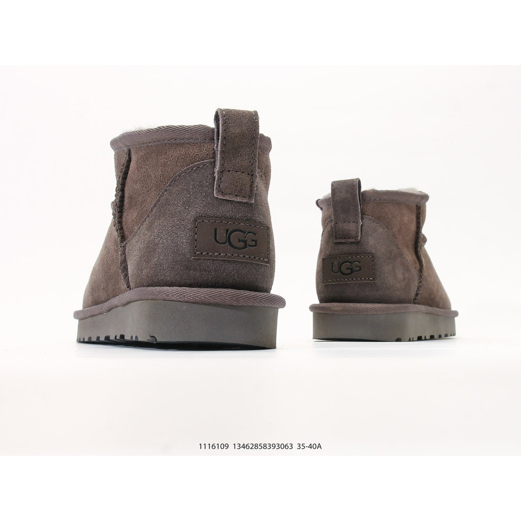 UGG