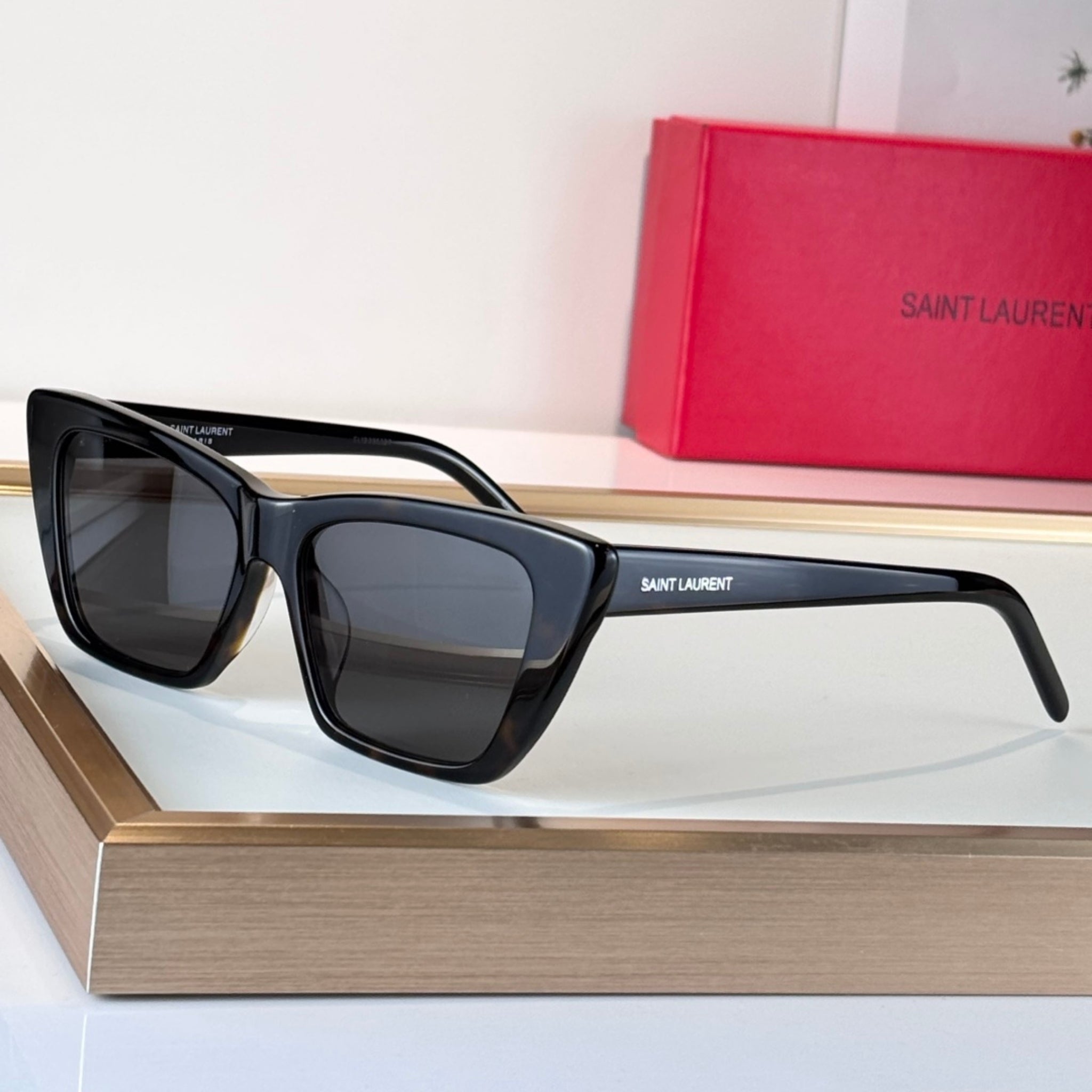 La Bella Vista Sunnies