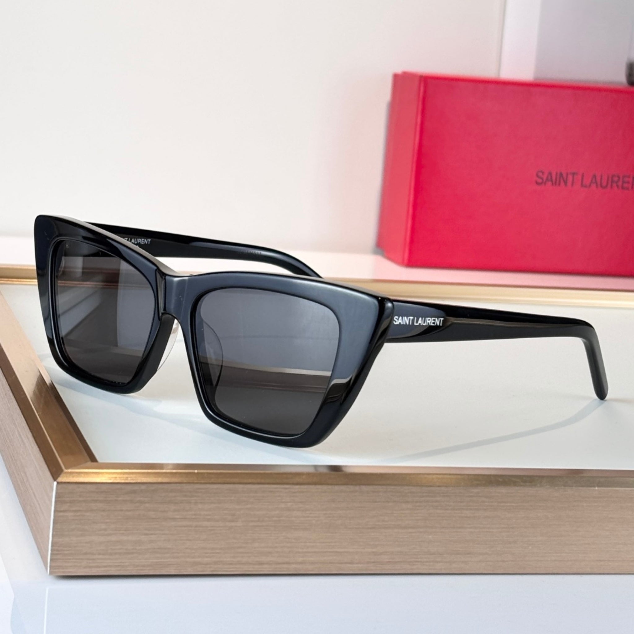 La Bella Vista Sunnies