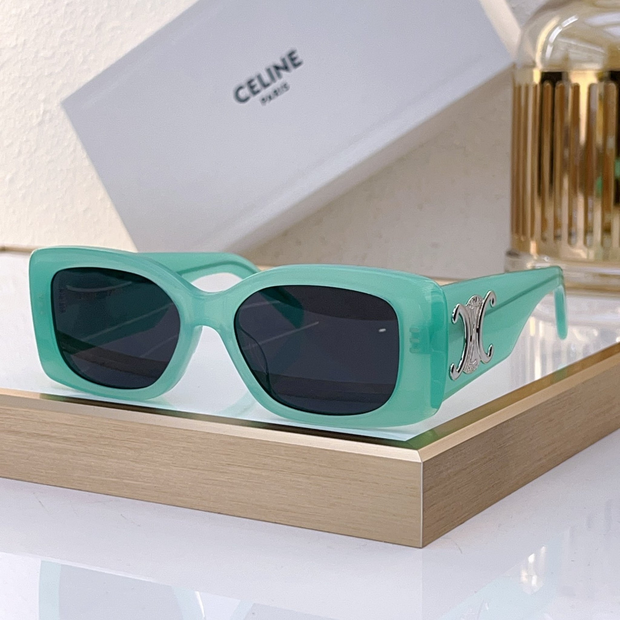 Avenue Luxe