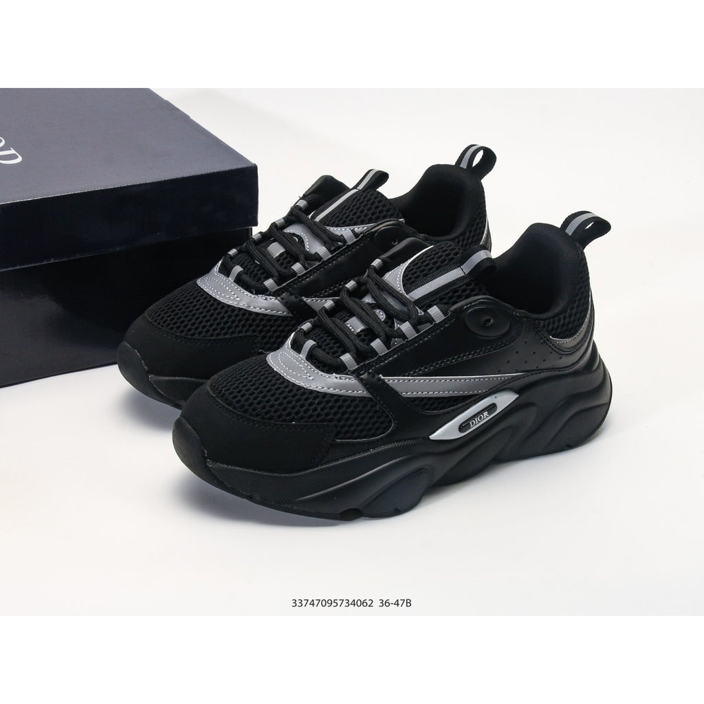 B22 Sneakers