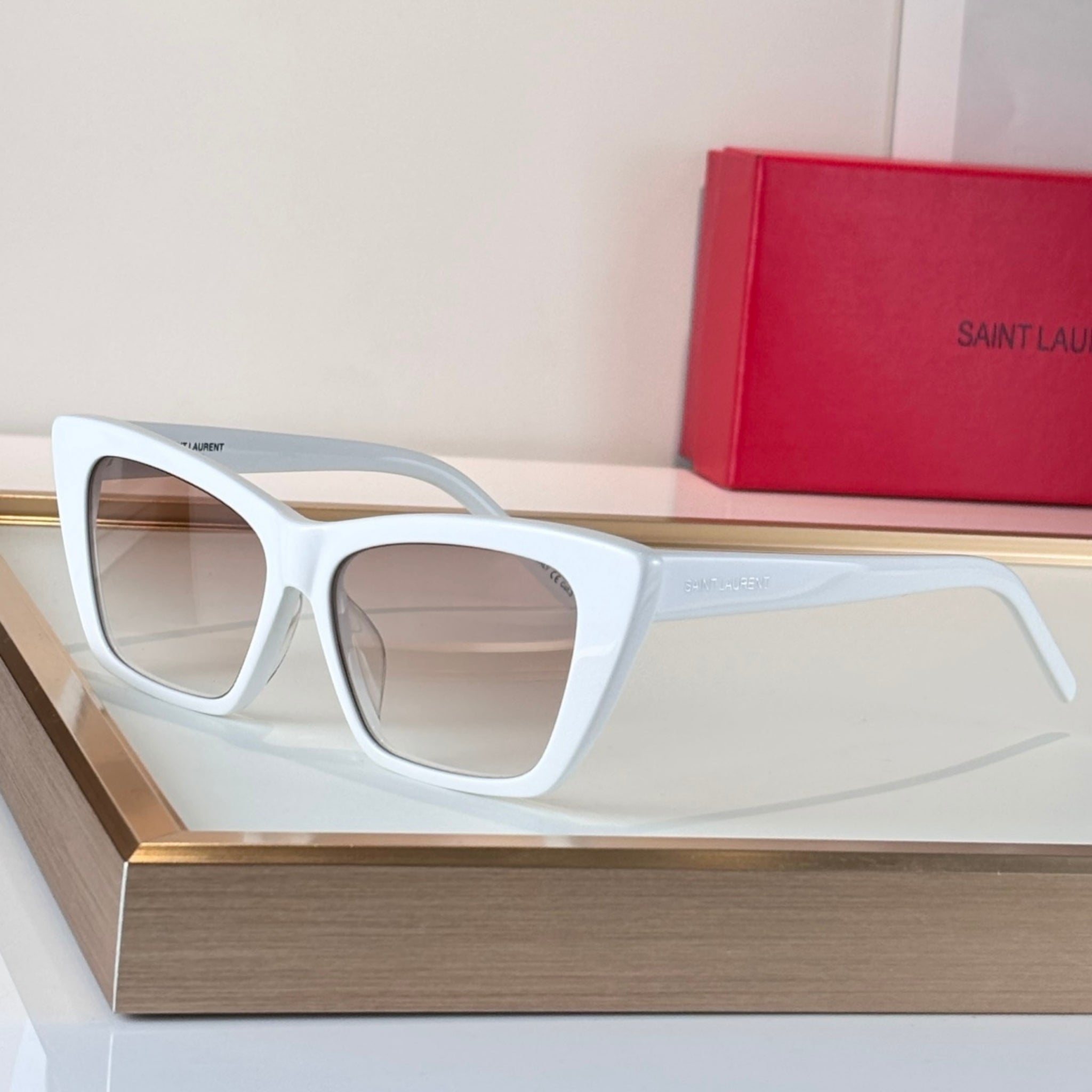 La Bella Vista Sunnies