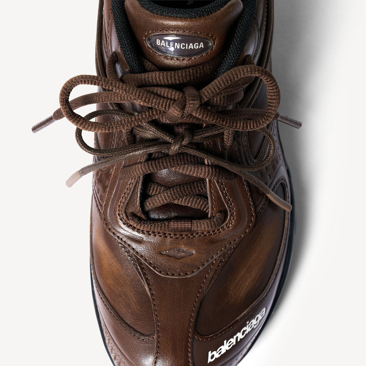 Brown/black