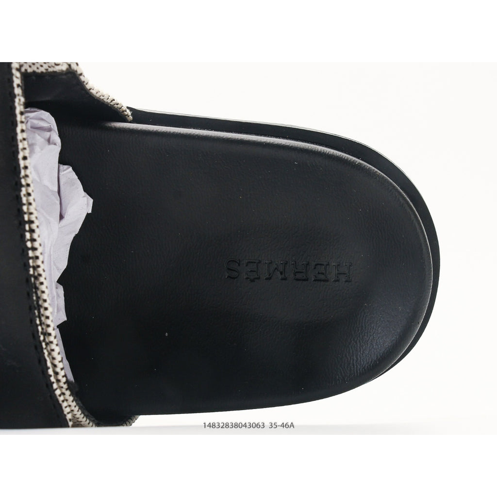 Hermès Purple Lizard Oran Sandals