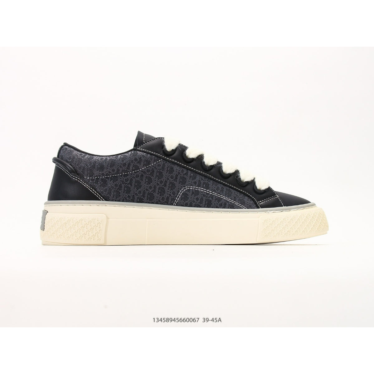 B33 Spin Sneaker