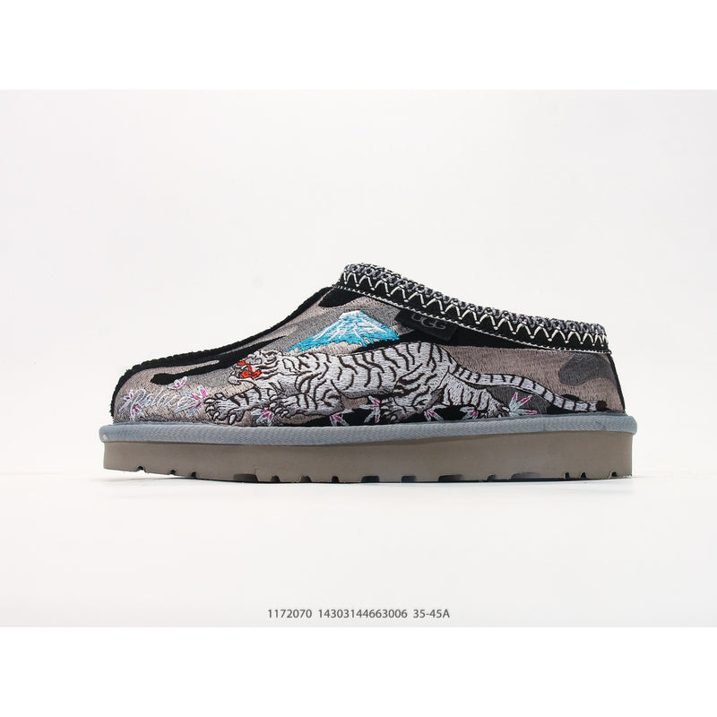 Tasman Slipper Palace Black Camo