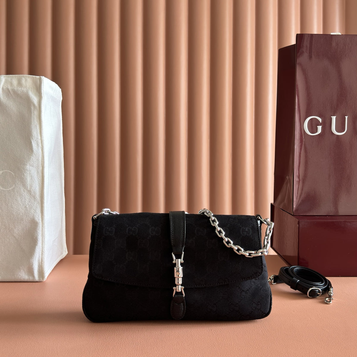 Aperitivo Medium Shoulder Bag