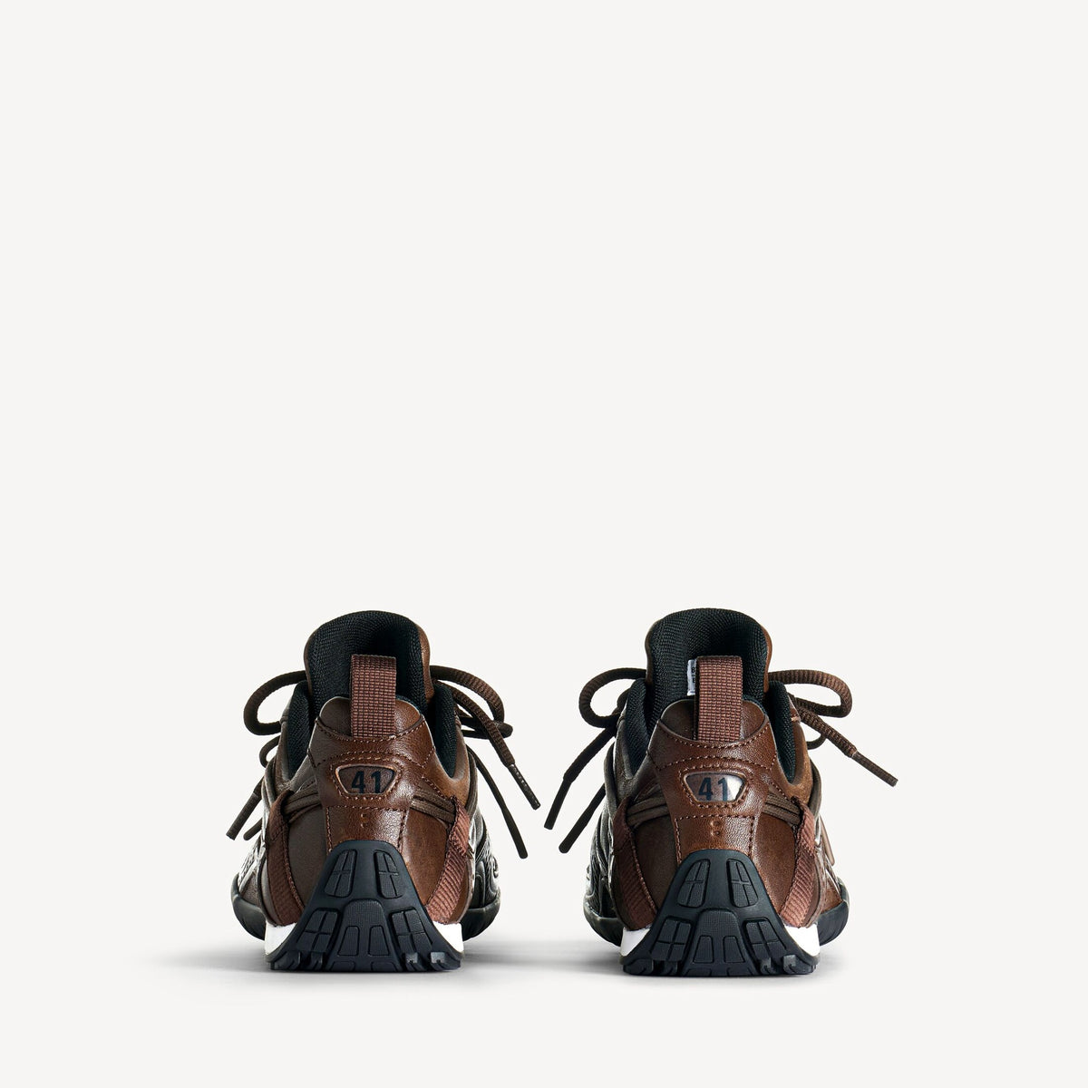 Brown/black