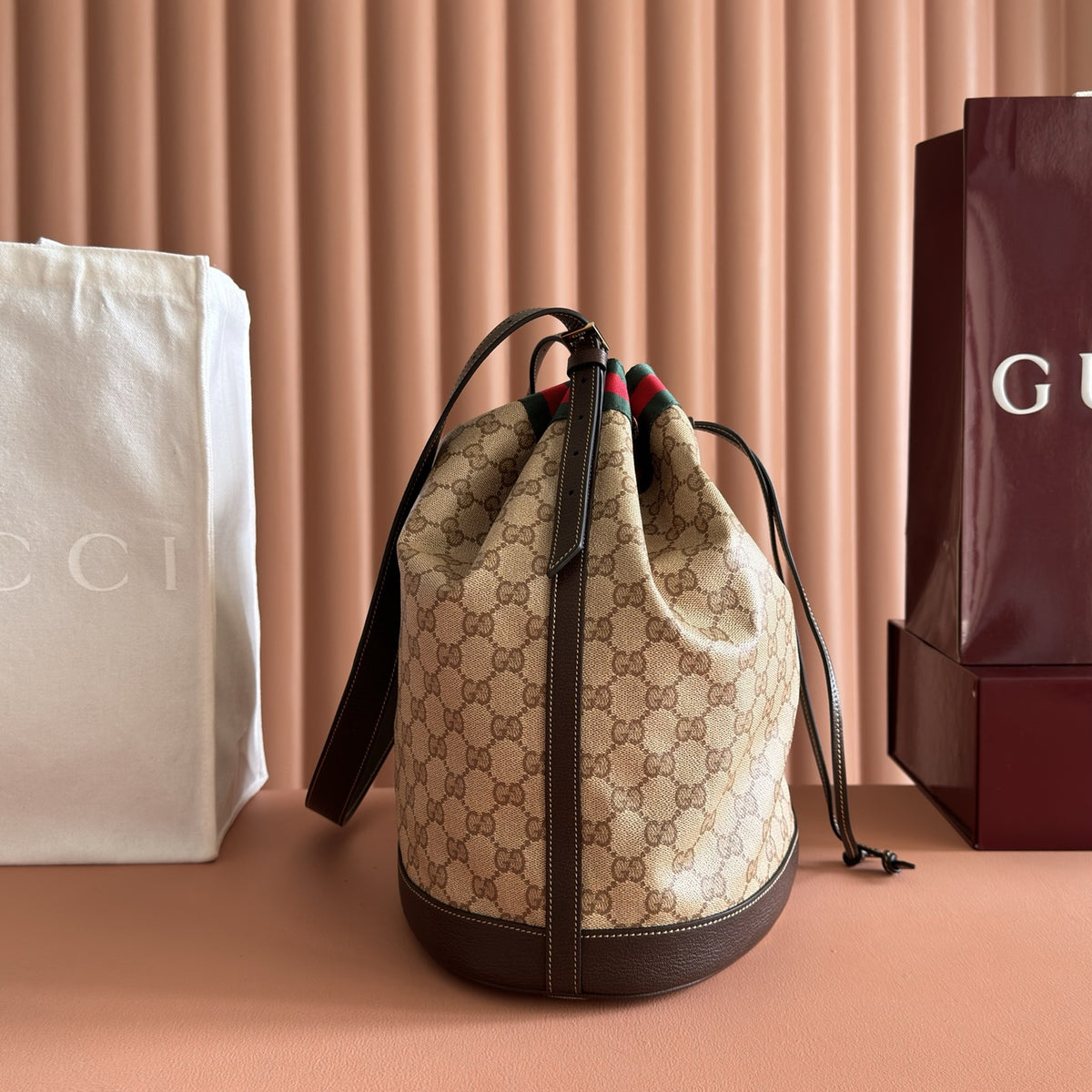 Venice Large Bucket Bag