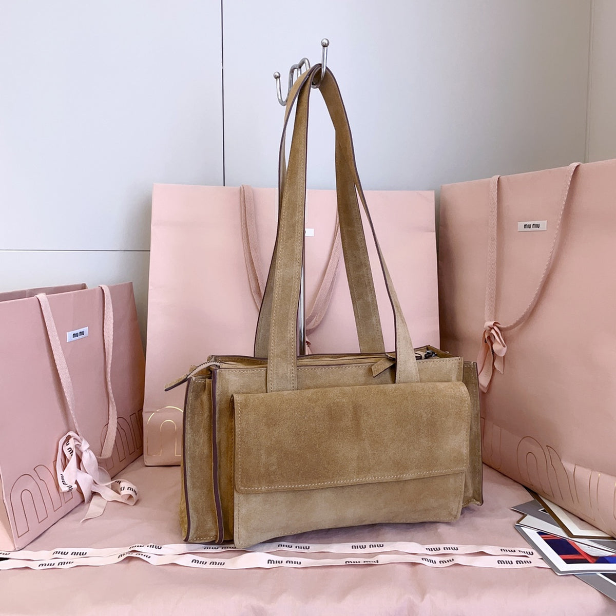 Women's Natural Suede Utilitaire Shopping Bag