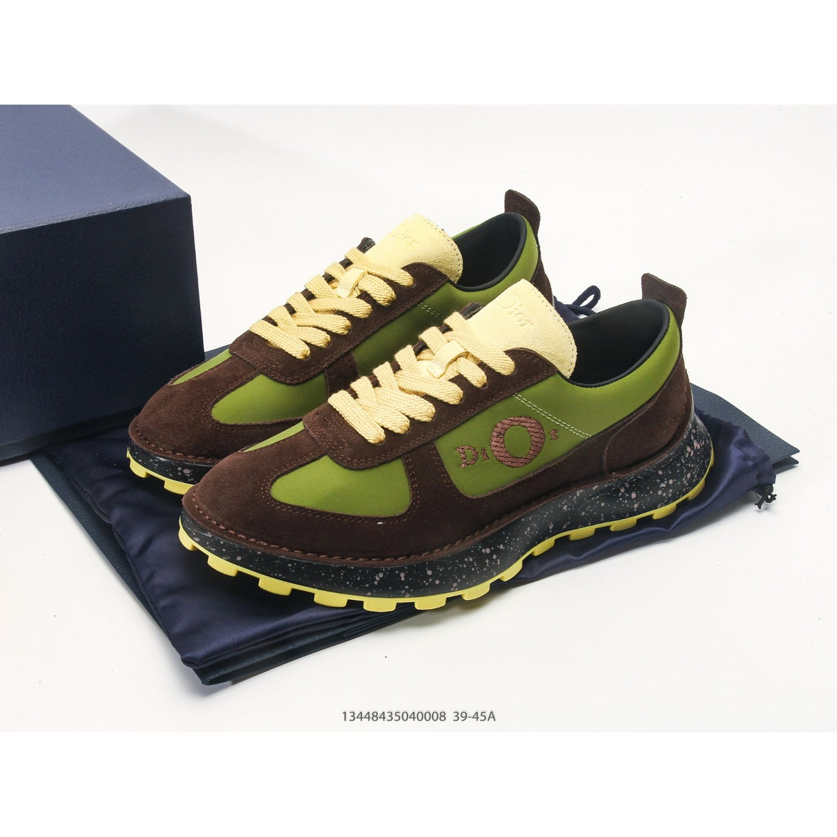 Squash Sneaker