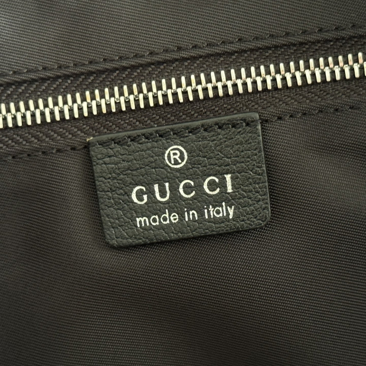 Essence Classic Medium Briefcase