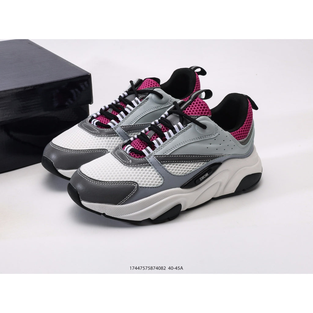 B22 Sneakers