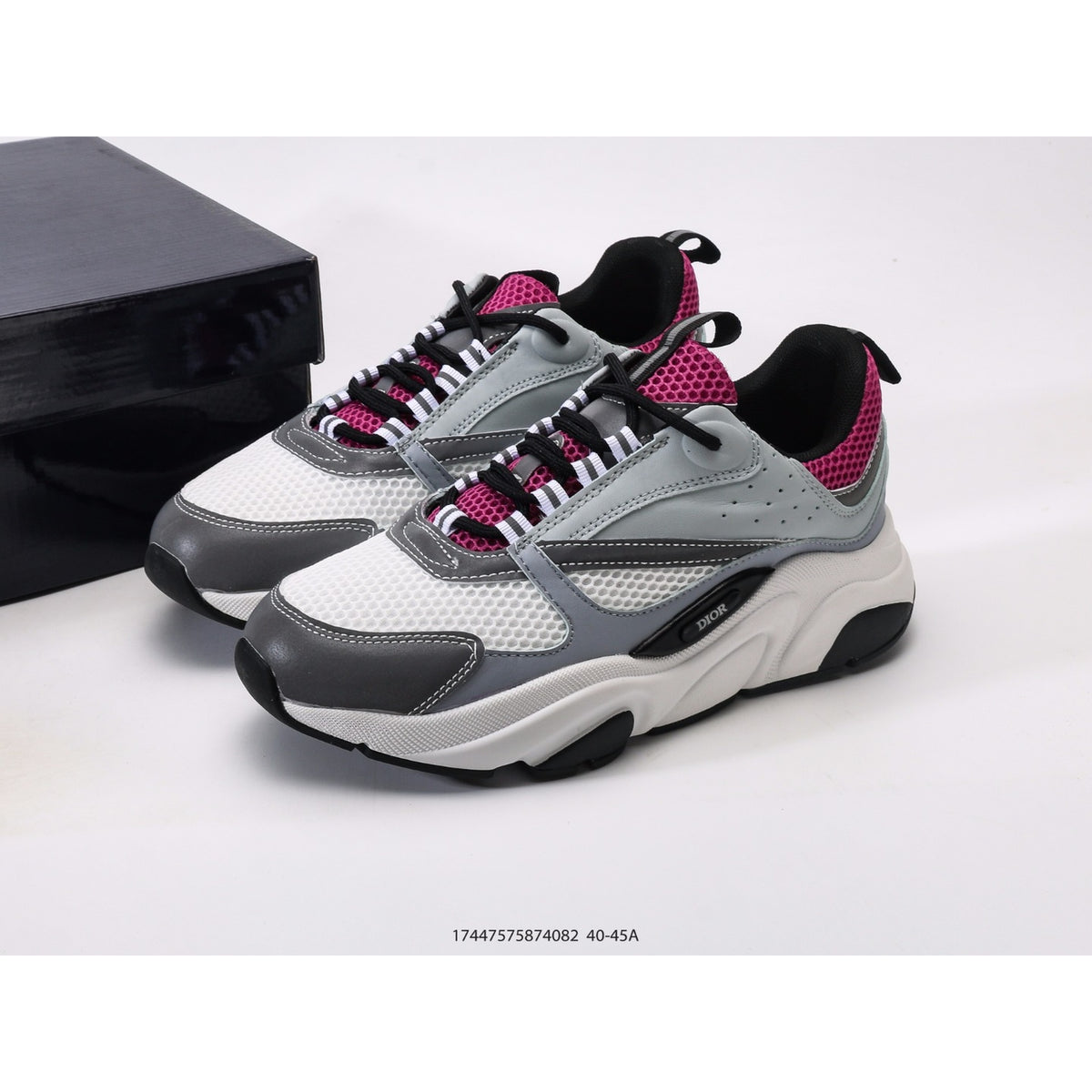 B22 Sneakers