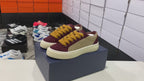 B33 Spin Sneaker